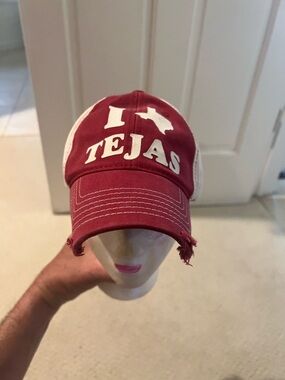 Maroon 'I ♡ Tejas' Distressed Baseball Cap